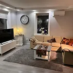 Vestre Haugen House Sentralt Gratis Privat Parkering