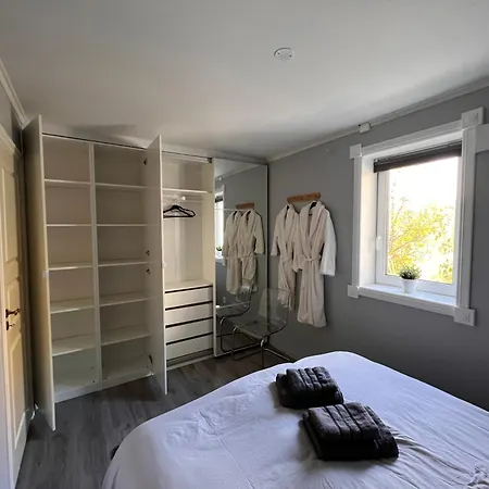 Vestre Haugen House Sentralt Gratis Privat Parkering Villa