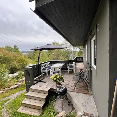 Отель Vestre Haugen House Sentralt Gratis Privat Parkering 3*