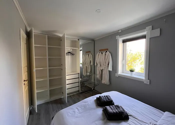 Vestre Haugen House Sentralt Gratis Privat Parkering Отель